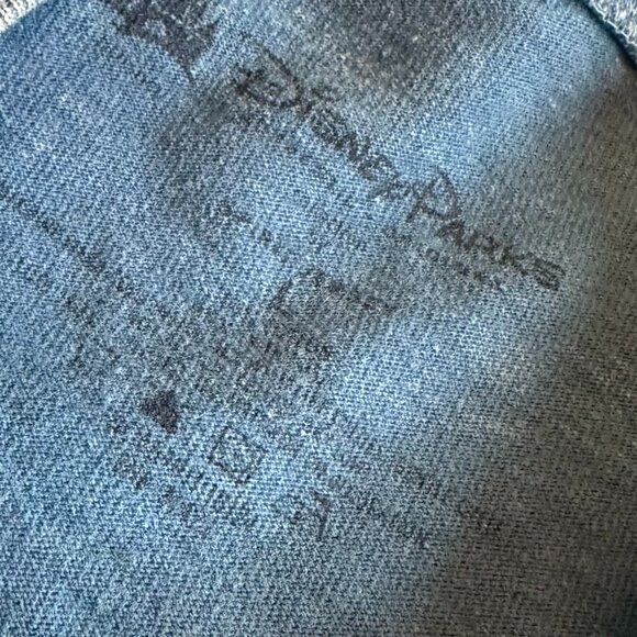 Disney Parks Disneyland Resorts Long Sleeve T-Shirt Pullover Size Large Women's - Picture 11 of 11